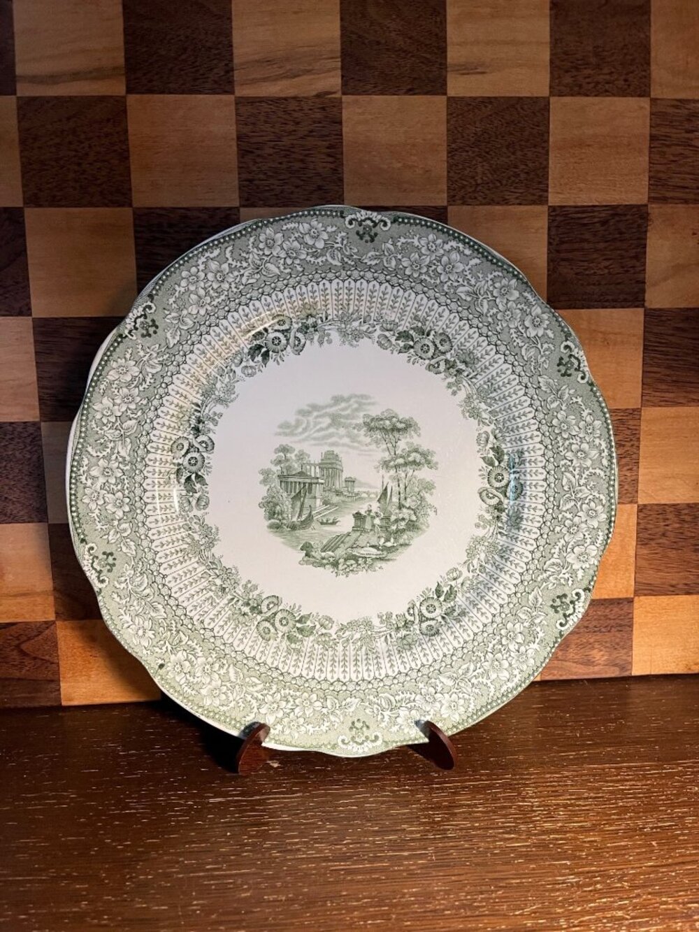 Green Transferware Grecian WR Ridgways England Dinner Plate Chip on Back A87